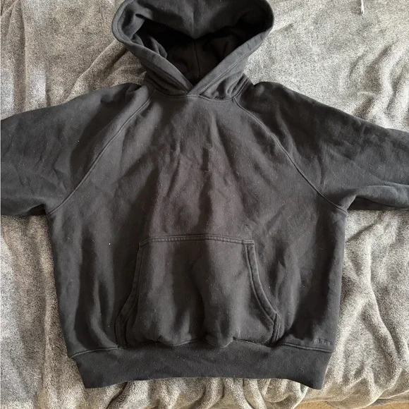 Aritzia Men's Charcoal Hoodie - Picture 2 of 3